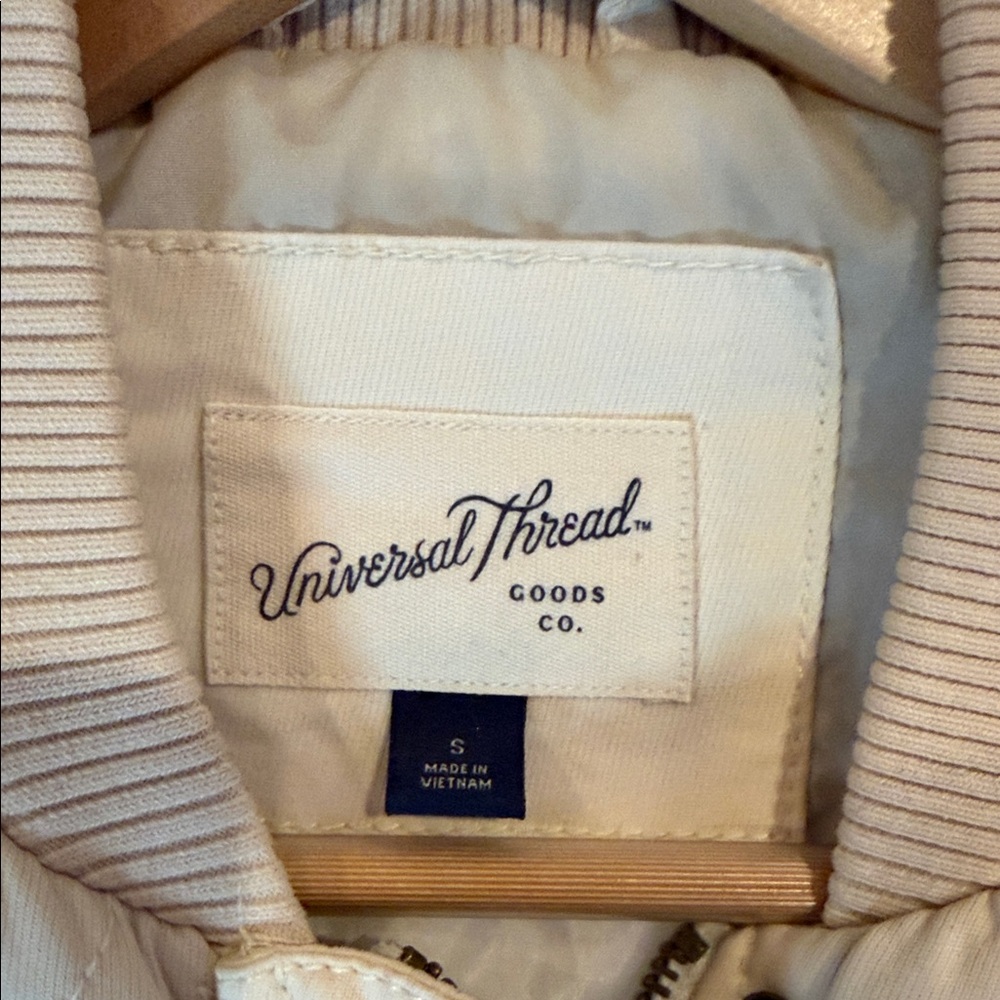 Cream Bomber Jacket Universal Thread - image 2